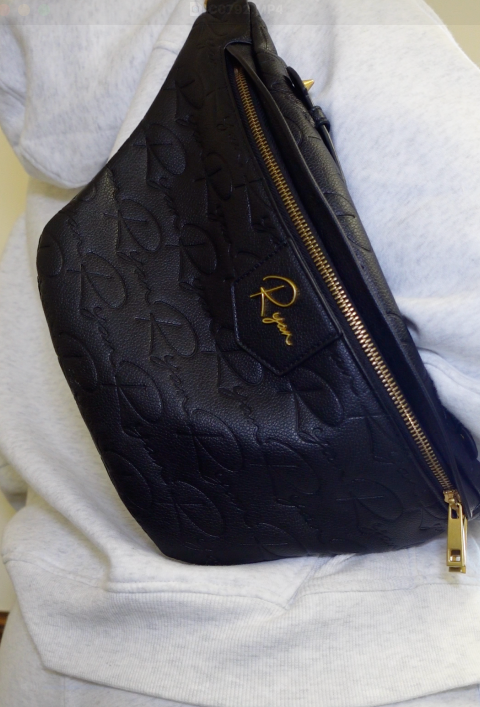 The Ryan® Sling Bag | Black